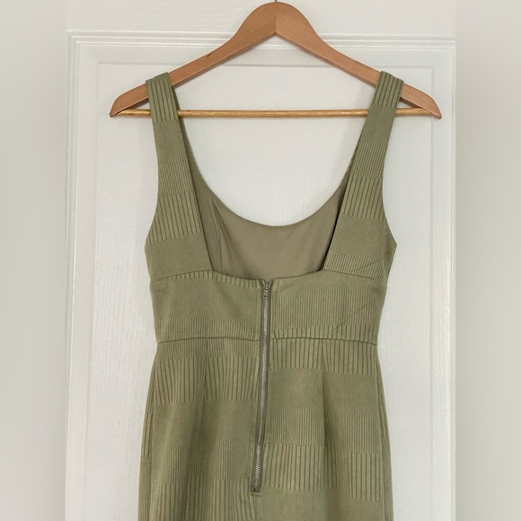Hello Molly Give Me One More Minute Olive Midi Dress - Picture 4 of 11